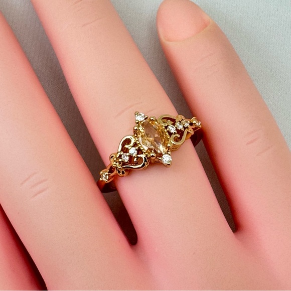Art Deco Style Champagne Topaz CZ Ring Gold Vintage Inspired Filigree Cocktail - Picture 4 of 8